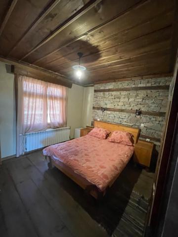 Leshten Guest Homes Esterno foto