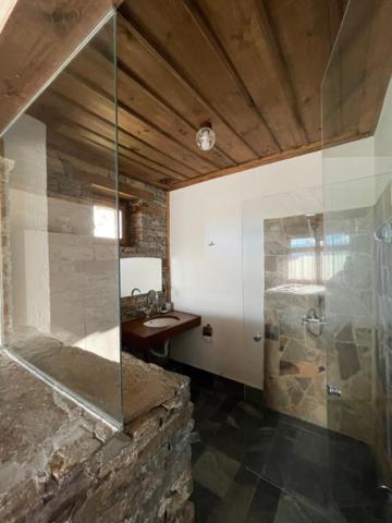 Leshten Guest Homes Esterno foto