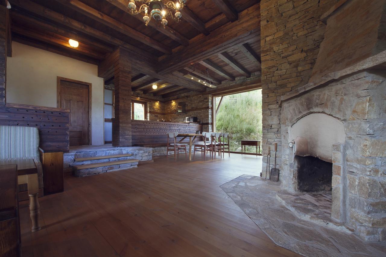 Leshten Guest Homes Esterno foto